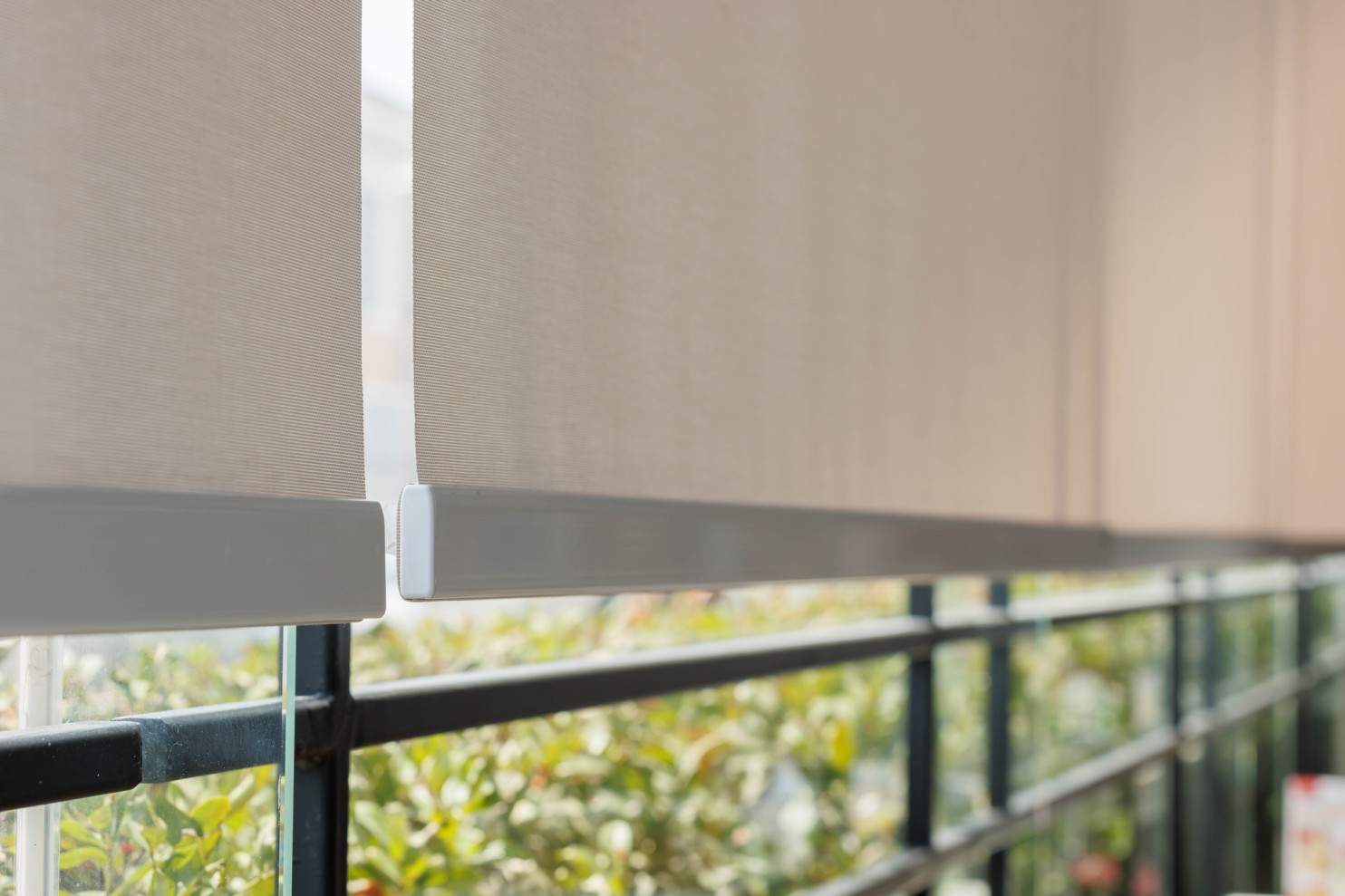 Install Balcony Blinds Outdoor